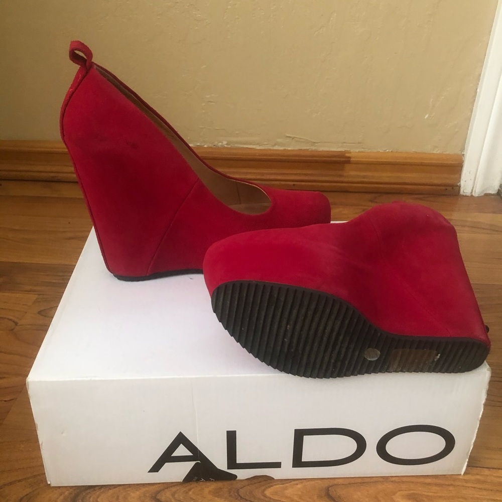 Aldo red wedges - Picture 2 of 2